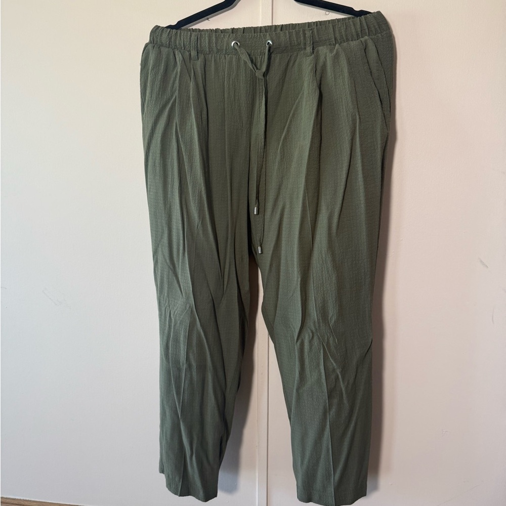 Calvin Klein Olive Cropped Pants